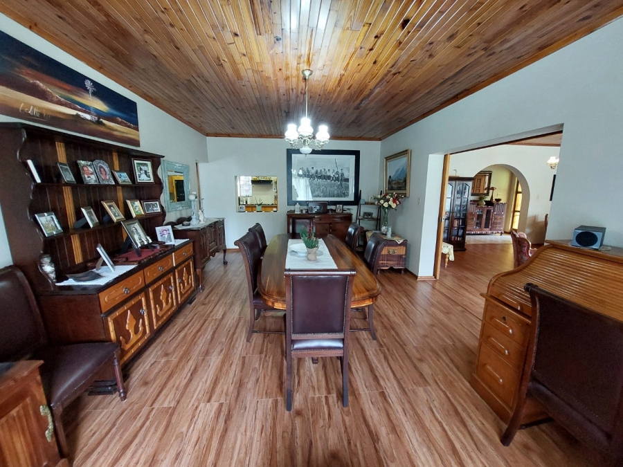 5 Bedroom Property for Sale in Oudtshoorn South Western Cape
